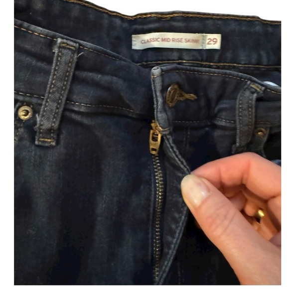 LEVI’s Classic Mid-Rise Skinny Jeans, dark wash, stretch, W29, L30 - Picture 9 of 15